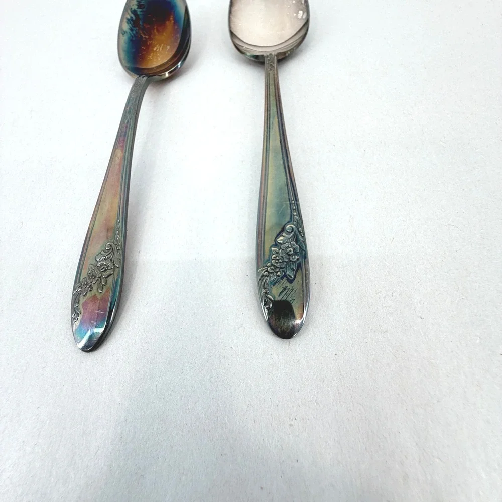 Oneida Community Tudor Plate Queen Bess II Silverplate Teaspoon Set of 2 Vintage